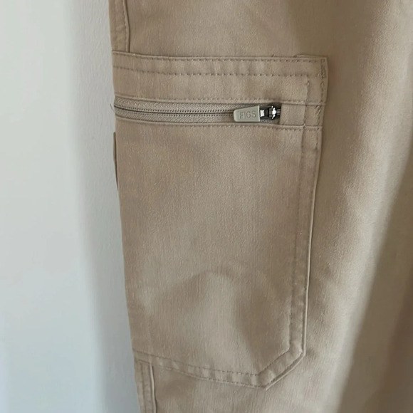 FIGS High Waisted Yola Skinny Scrub Pants Tan Nude Latte Size Medium - Picture 3 of 12